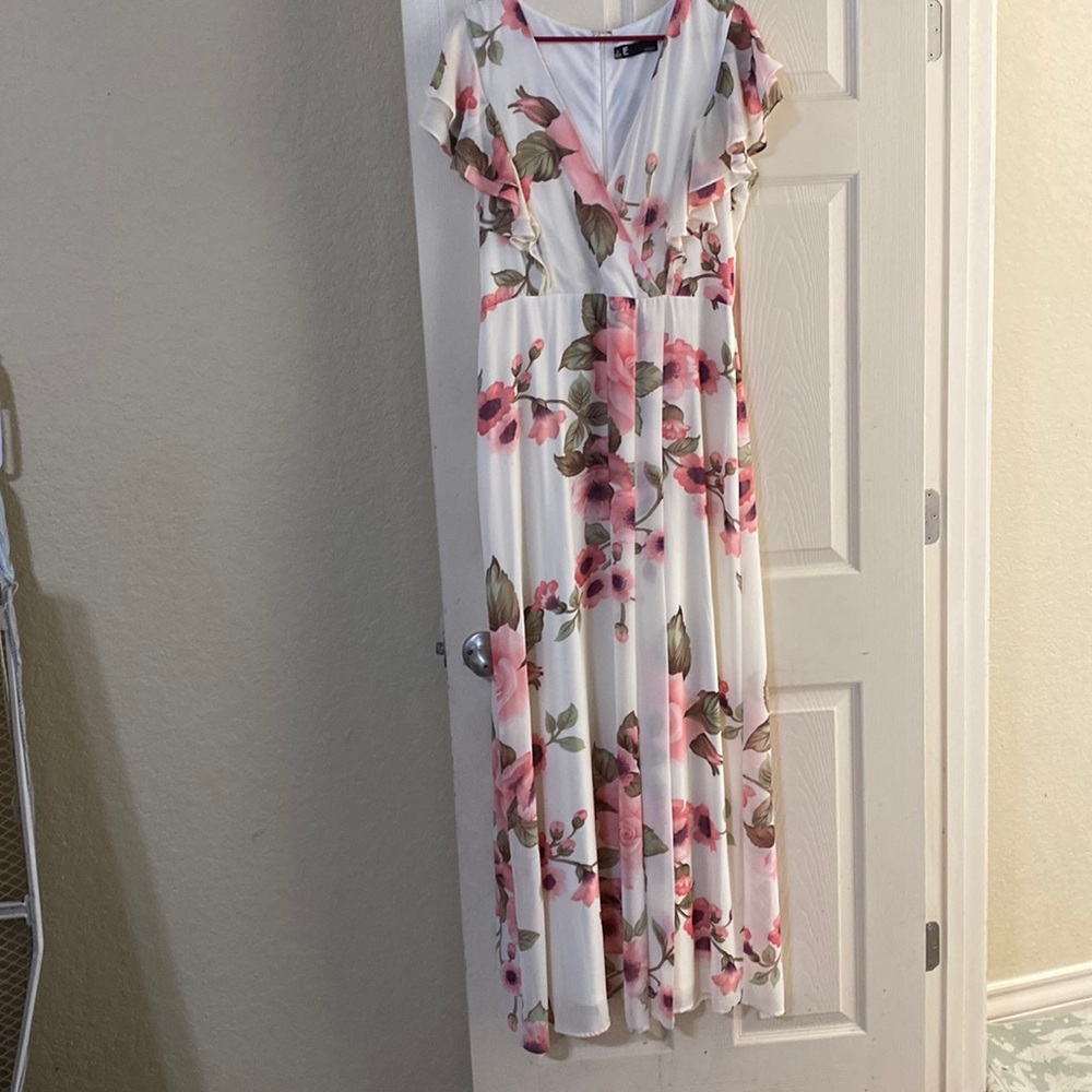 Lovely Spring Maxi Dress-